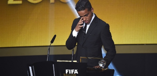 Craque no "PES", Wendell Lira recebeu o prêmio pelo gol mais bonito de 2015 da FIFA - Reprodução